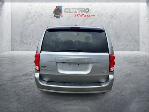 Used 2017 Dodge Grand Caravan GT image 4