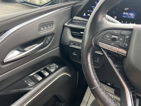 Used 2023 Cadillac Escalade ESV Sport image 18