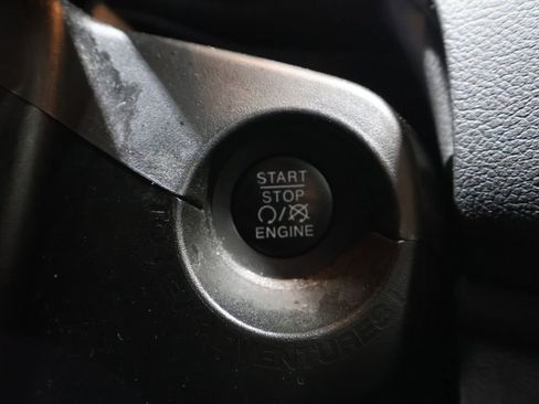 Used 2022 Jeep Renegade Latitude image 26