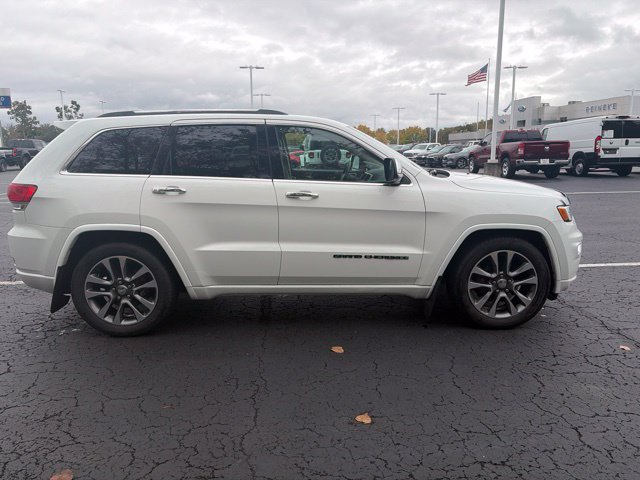 Used 2018 Jeep Grand Cherokee Overland AWD/4WD image 9