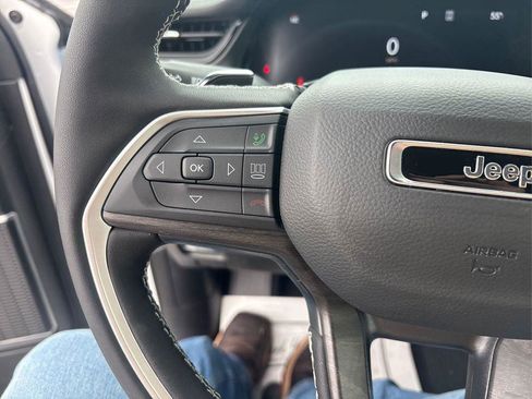 New 2026 Jeep Grand Cherokee Limited w/ Limited Altitude Package AWD/4WD image 25