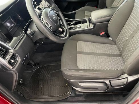 Used 2021 Kia Sorento LX image 14