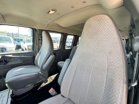 Used 2015 Chevrolet Express 3500 LT w/ LT Preferred Equipment Group image 12