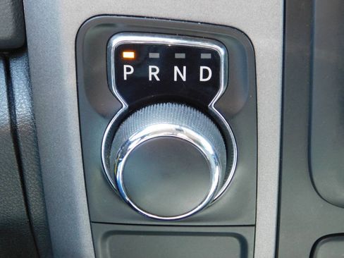 Used 2016 RAM 1500 Express RWD image 13