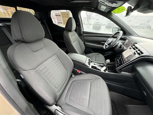 Used 2023 Hyundai Santa Cruz SEL Premium image 25