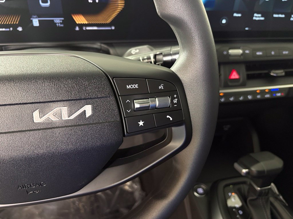 New 2026 Kia K4 FWD image 21