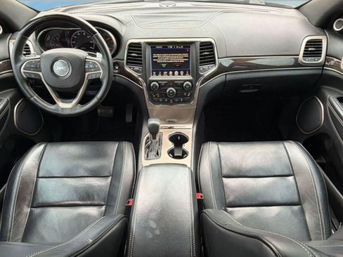 Used 2017 Jeep Grand Cherokee Overland RWD image 15