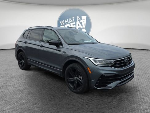 Used 2024 Volkswagen Tiguan SE R-Line AWD/4WD image 1
