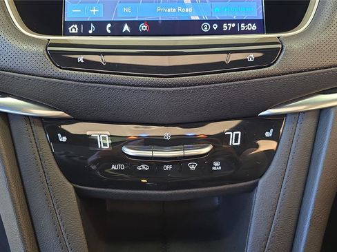 Used 2025 Cadillac XT5 Premium Luxury image 23