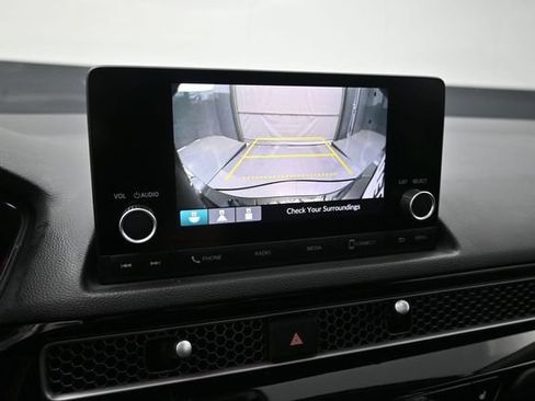 Used 2024 Honda Civic EX image 9
