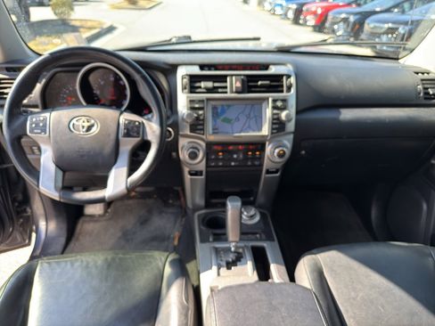 Used 2013 Toyota 4Runner Limited image 11