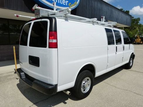 Used 2021 Chevrolet Express 2500 Extended w/ Driver Convenience Package RWD image 5
