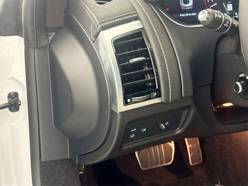 New 2024 Jaguar F-TYPE R-Dynamic image 10