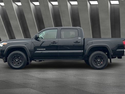 Used 2022 Toyota Tacoma SR5 image 7