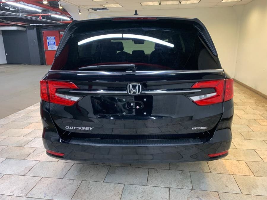 Used 2023 Honda Odyssey Touring image 8