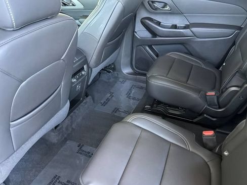 Used 2023 Chevrolet Traverse LT w/ LPO, Floor Liner Package AWD/4WD image 14