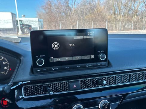 Used 2023 Honda Civic Sport image 19