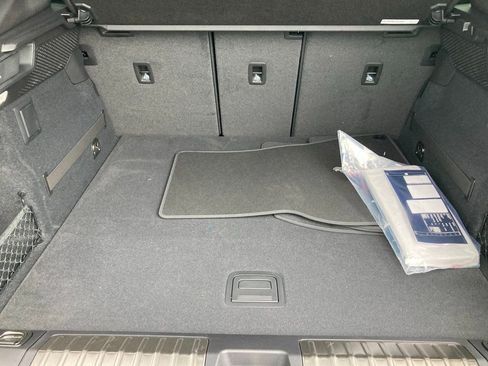 Used 2024 Porsche Macan 4 Electric image 31