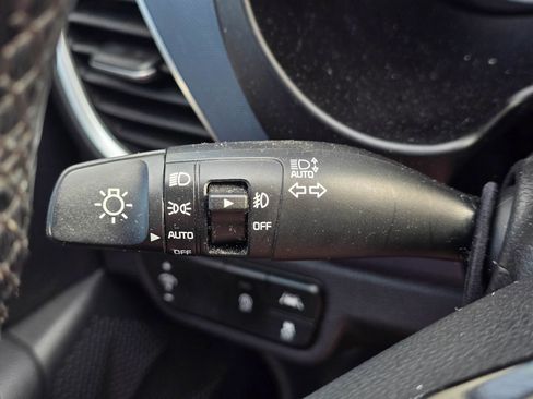 Used 2021 Kia Seltos S FWD image 20