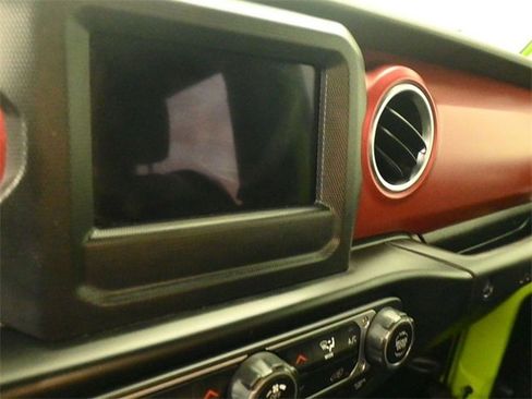 Used 2021 Jeep Wrangler Rubicon image 13