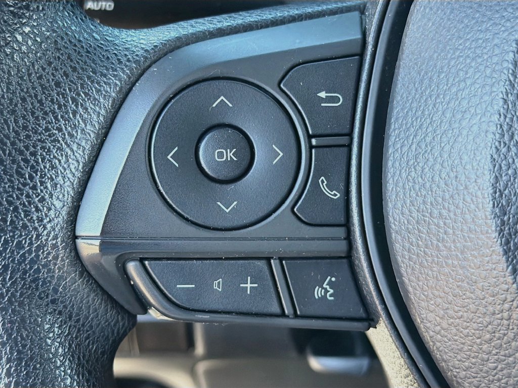 Used 2024 Toyota Corolla LE FWD image 18