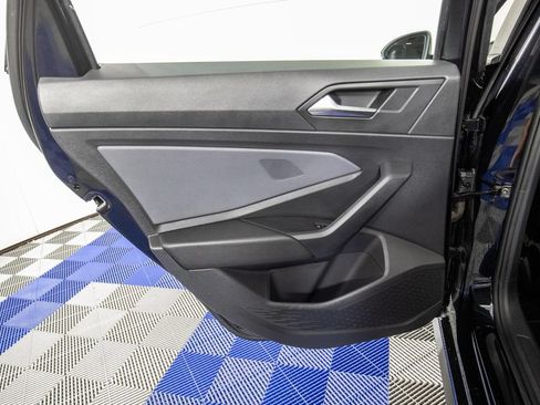 Used 2025 Volkswagen Jetta GLI Autobahn FWD image 15