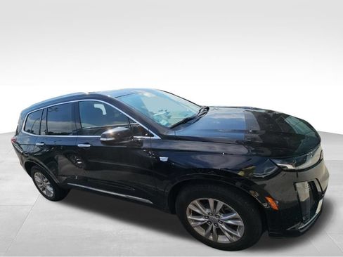 Used 2024 Cadillac XT6 Luxury AWD/4WD image 5