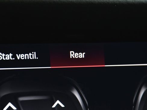 Used 2023 Porsche Cayenne GTS image 31