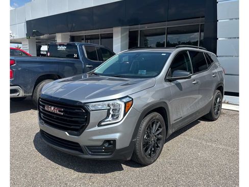 Used 2023 GMC Terrain SLT w/ Infotainment Package II FWD image 1