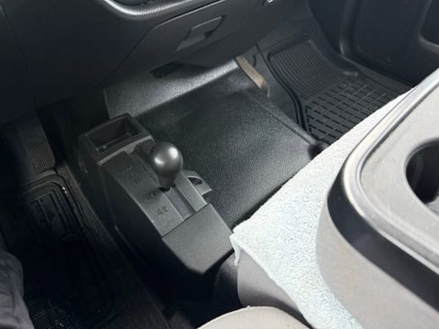 Used 2014 Chevrolet Silverado 1500 W/T image 9