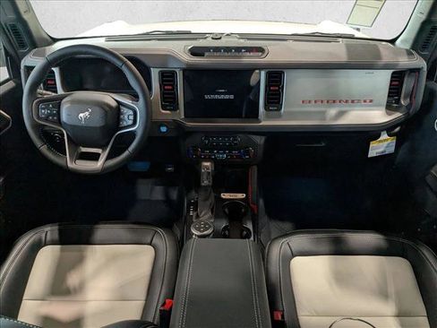 New 2026 Ford Bronco Outer Banks AWD/4WD image 13