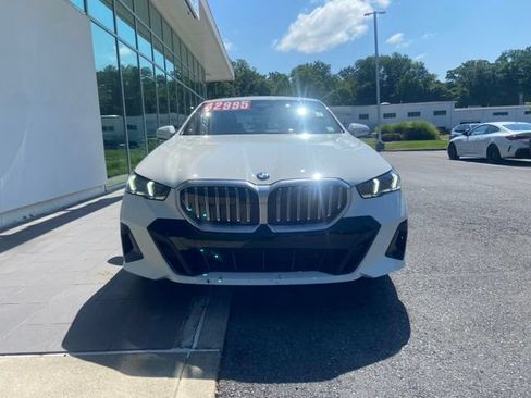Used 2024 BMW 530i xDrive w/ M Sport Package AWD/4WD image 4