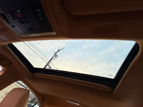 New 2025 Lexus ES 350 w/ Premium Package image 25