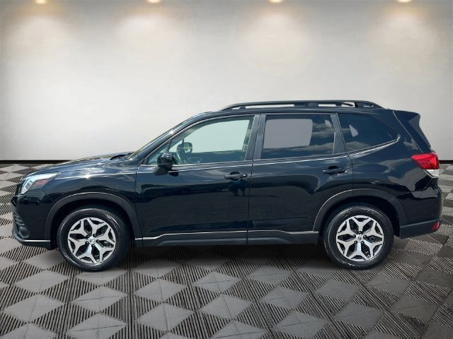 Used 2024 Subaru Forester Premium AWD/4WD image 2