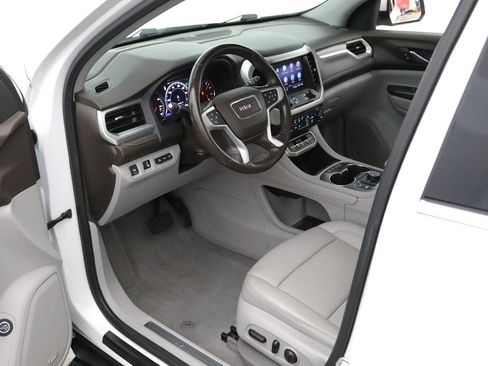 Used 2020 GMC Acadia SLT w/ Driver Alert Package II AWD/4WD image 17