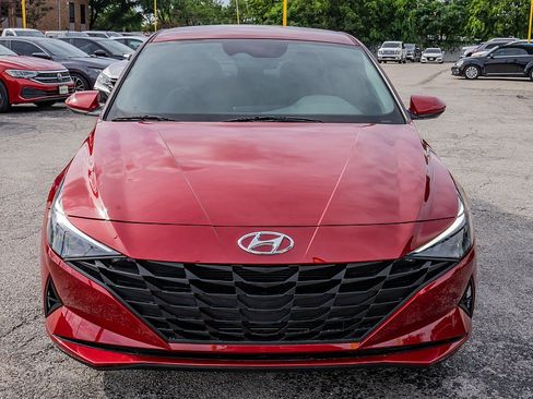 Used 2023 Hyundai Elantra SEL FWD image 2