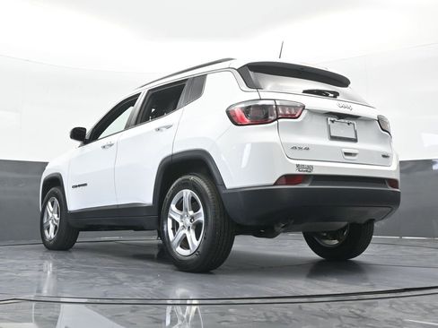 Used 2023 Jeep Compass Latitude AWD/4WD image 54
