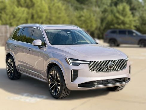 New 2026 Volvo XC90 T8 Plus w/ Protection Package Premier AWD/4WD image 4