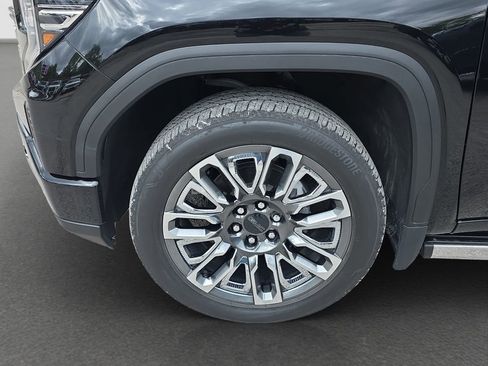 Used 2024 GMC Sierra 1500 Denali Ultimate AWD/4WD image 4