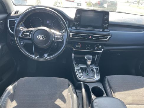 Used 2021 Kia Seltos S image 7