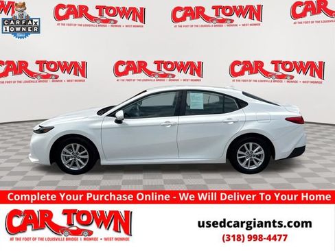 Used 2025 Toyota Camry LE FWD image 1