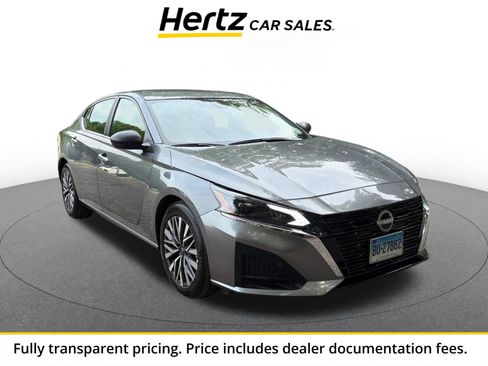 Used 2025 Nissan Altima 2.5 SV FWD image 1