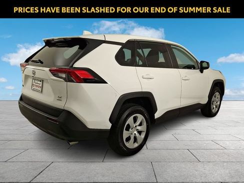 Used 2024 Toyota RAV4 LE AWD/4WD image 8
