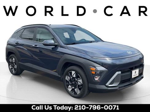 Used 2024 Hyundai Kona SEL FWD image 1