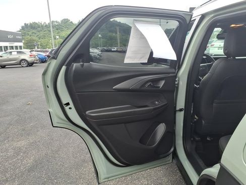 Used 2024 Chevrolet TrailBlazer ACTIV w/ Convenience Package AWD/4WD image 15