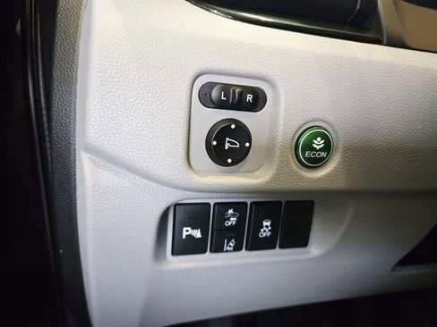 Used 2022 Honda Pilot Touring image 34