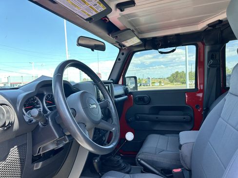 Used 2008 Jeep Wrangler Unlimited Rubicon w/ Trailer Tow Group AWD/4WD image 9