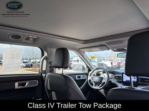 Used 2023 Ford Explorer XLT w/ Equipment Group 202A image 13