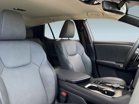 Used 2025 Lexus RZ 300e w/ Accessory Package (2T) image 30