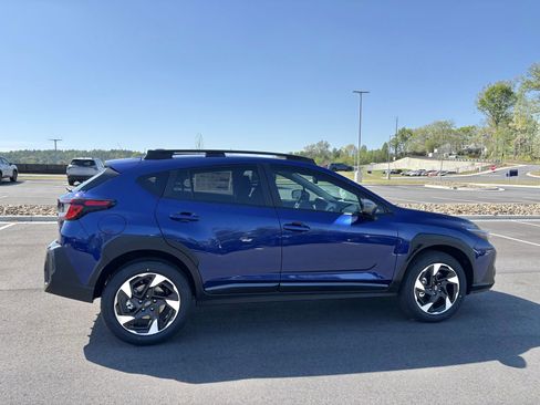 New 2026 Subaru Crosstrek 2.5i Limited w/ Popular Package #3A AWD/4WD image 8